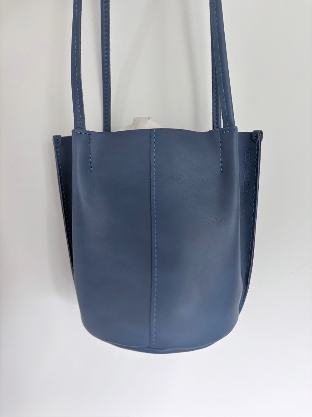 🪁 INDIGO Devan Bucket Shoulder Bag - Portland Leather